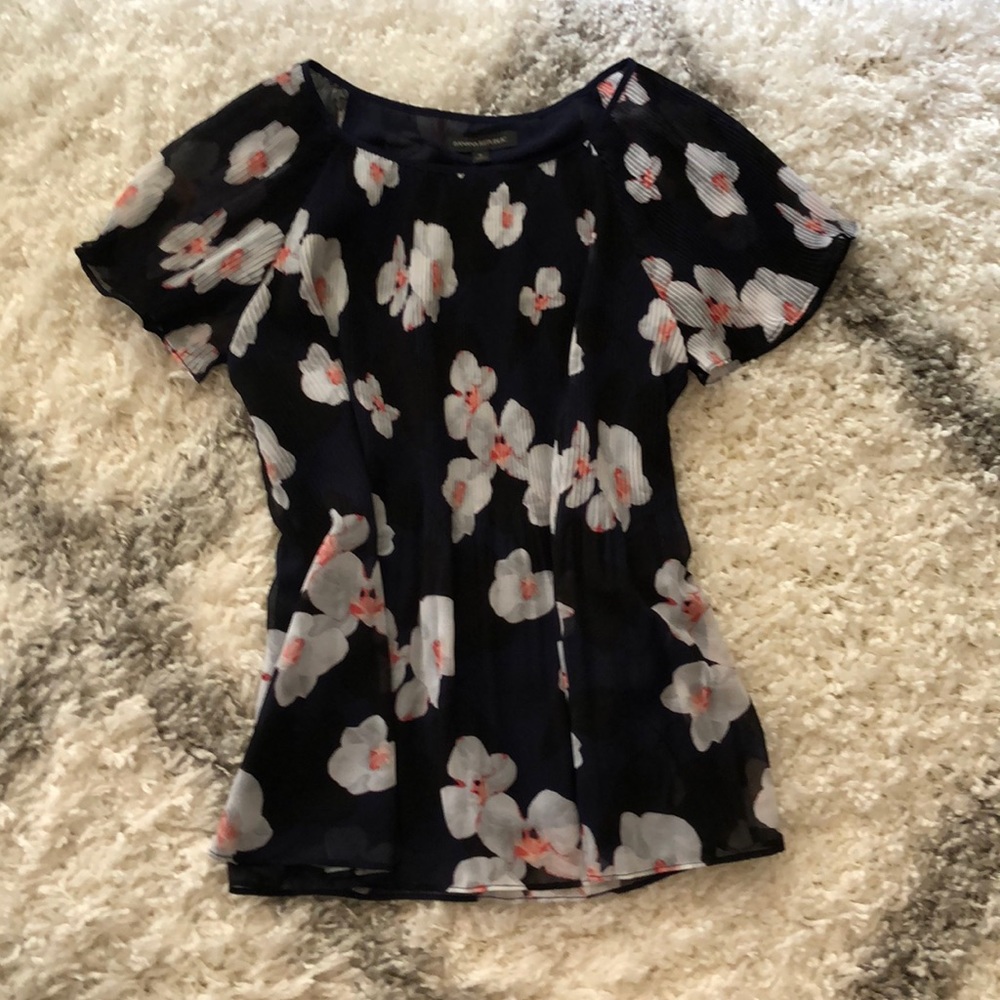 Like New Banana Republic Floral Pleated Blouse